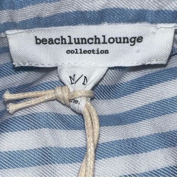 Beach lunch lounge spencer stripped blue and white button up top new - Picture 8 of 9